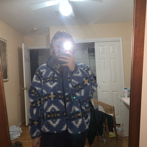 American Eagle Outfitters Jackets & Blazers - AEO patterned fleece American Eagle Outfitters Jackets & Blazers - AEO patterned fleece